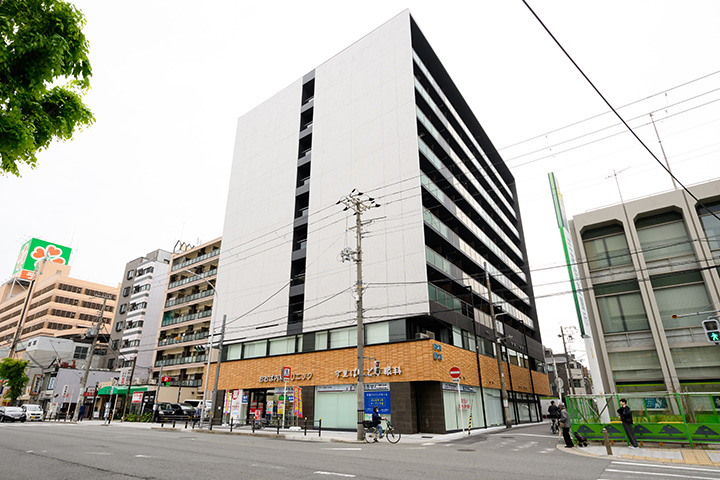駅近で駐車場がある、バリアフリー設計です。